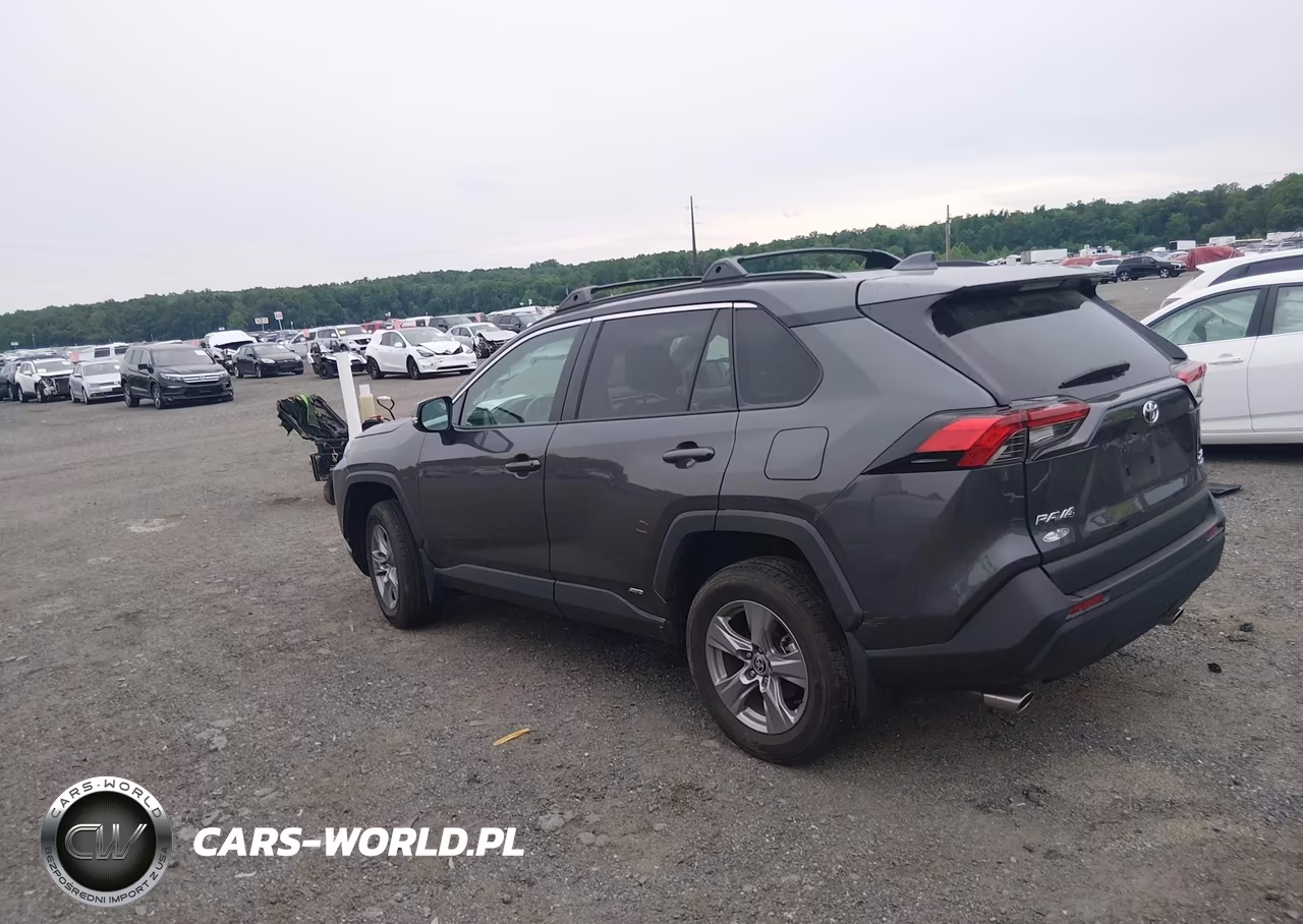 2024 Toyota Rav4 Hybrid Xle VIN:4T3RWRFV5RU110323 - 3