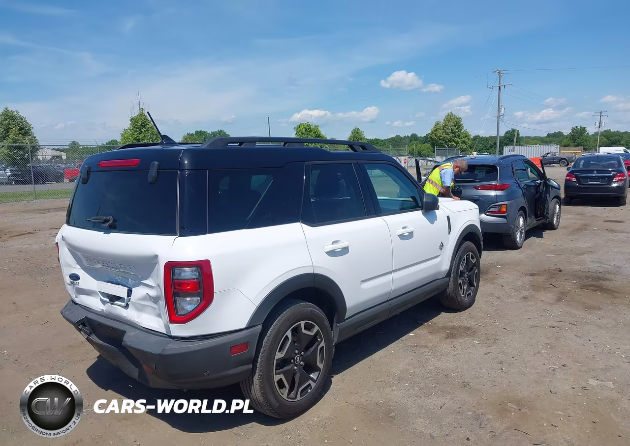 2024 Ford Bronco Sport Outer Banks VIN:3FMCR9C64RRE82682 - 4
