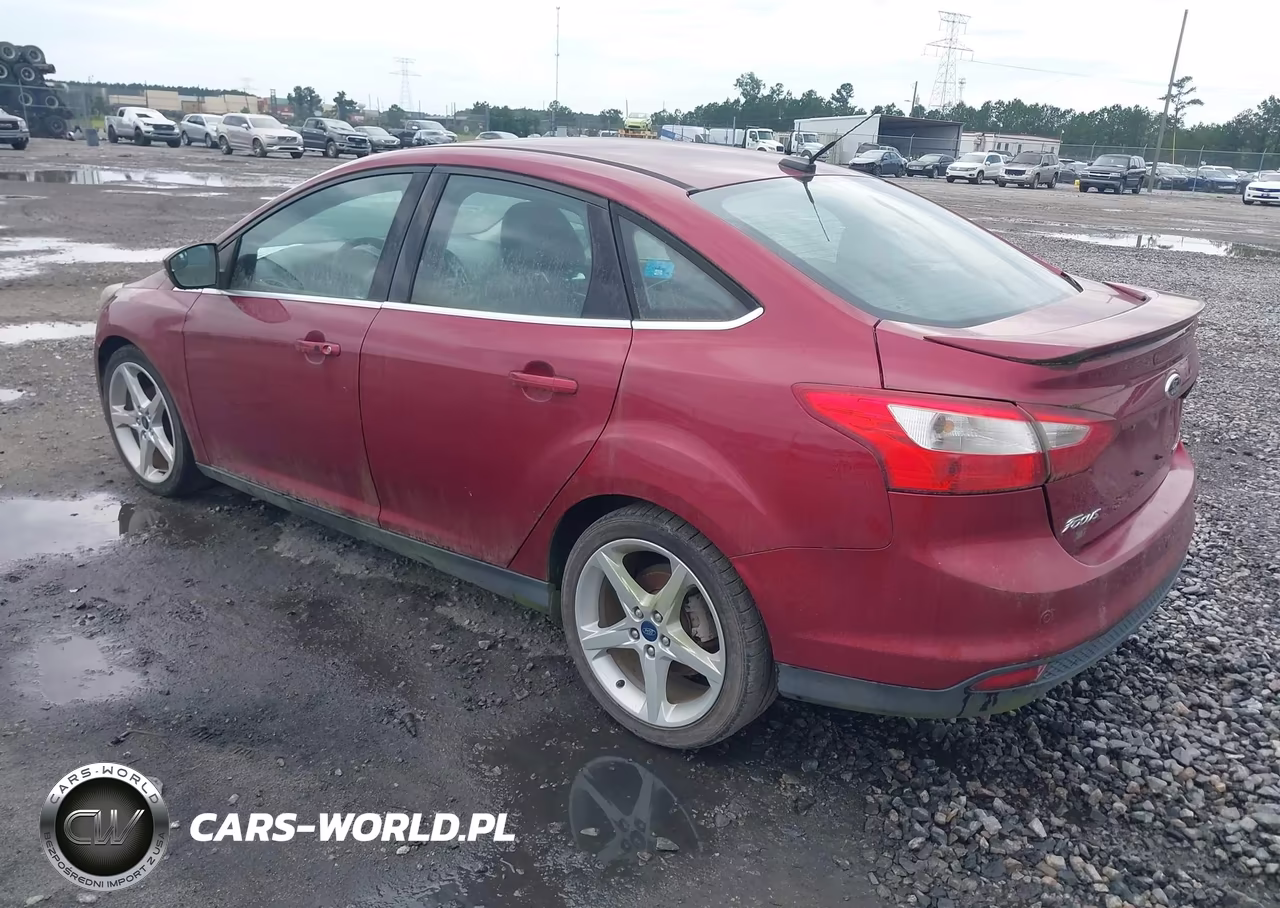 2013 Ford Focus Titanium VIN:1FADP3J26DL198236 - 3