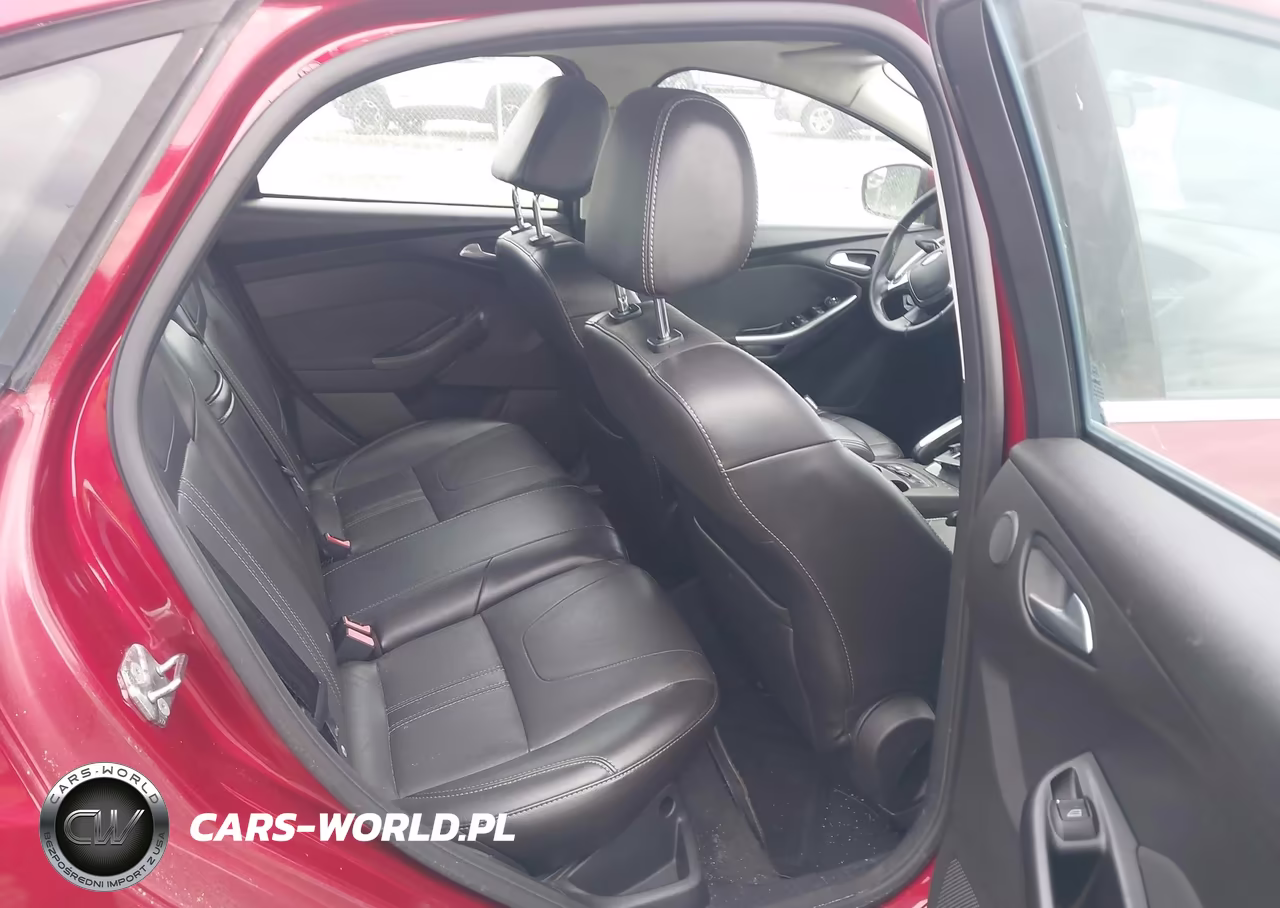2013 Ford Focus Titanium VIN:1FADP3J26DL198236 - 8
