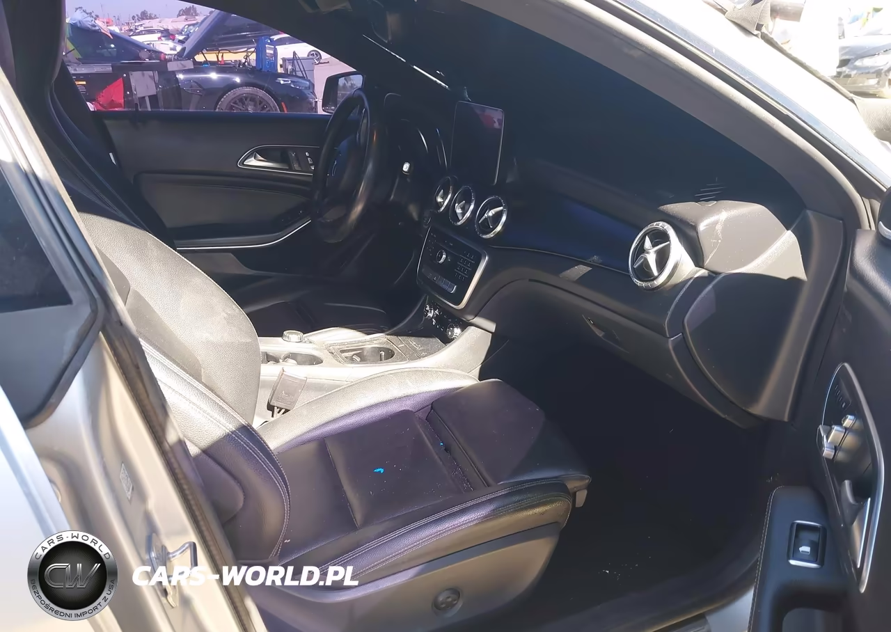 2019 Mercedes-Benz Cla 250 VIN:WDDSJ4EB4KN721151 - 5