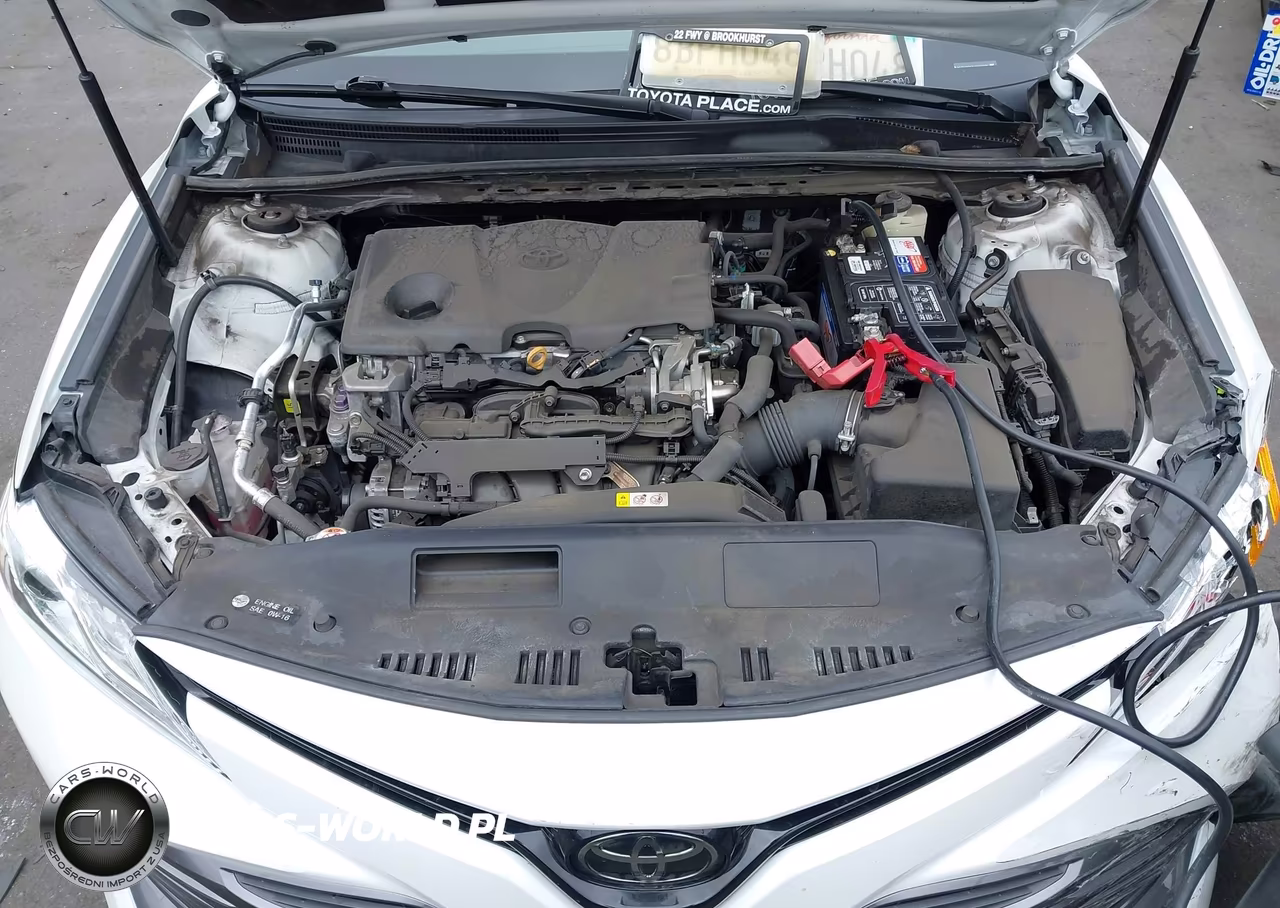 2018 Toyota Camry Xle VIN:4T1B11HK1JU047805 - 10