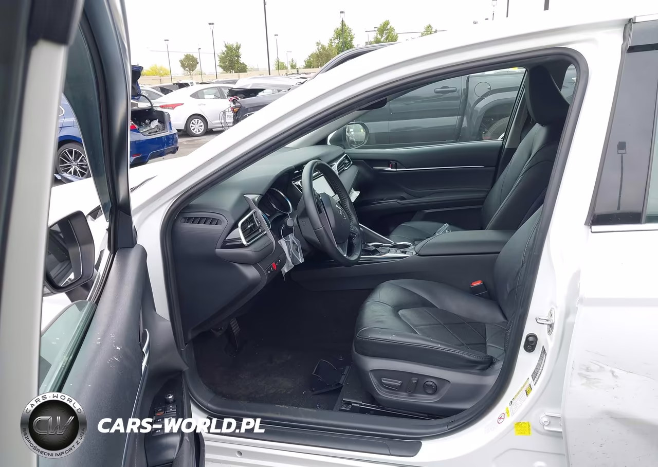 2018 Toyota Camry Xle VIN:4T1B11HK1JU047805 - 5