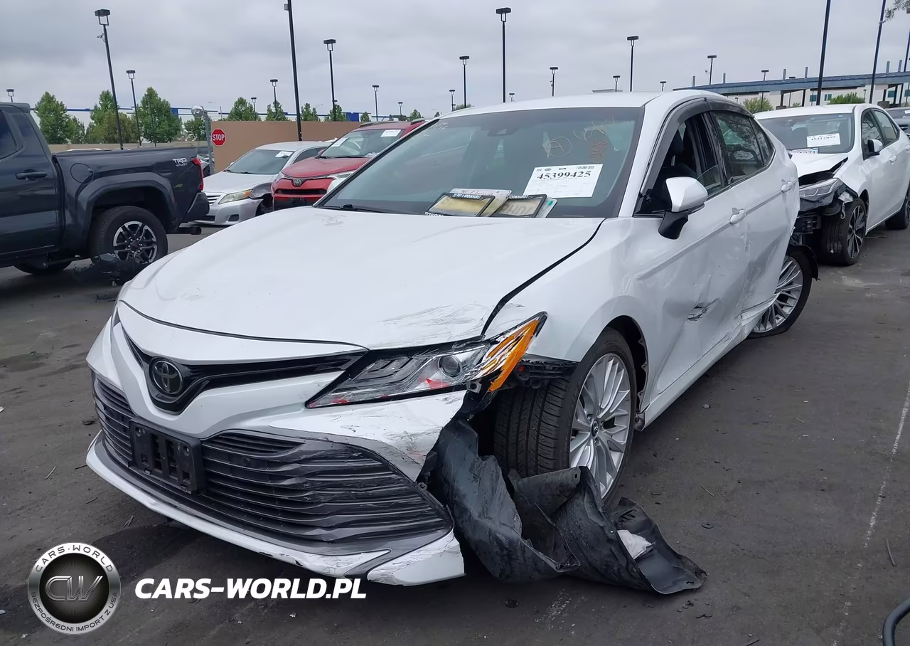 2018 Toyota Camry Xle VIN:4T1B11HK1JU047805 - 6