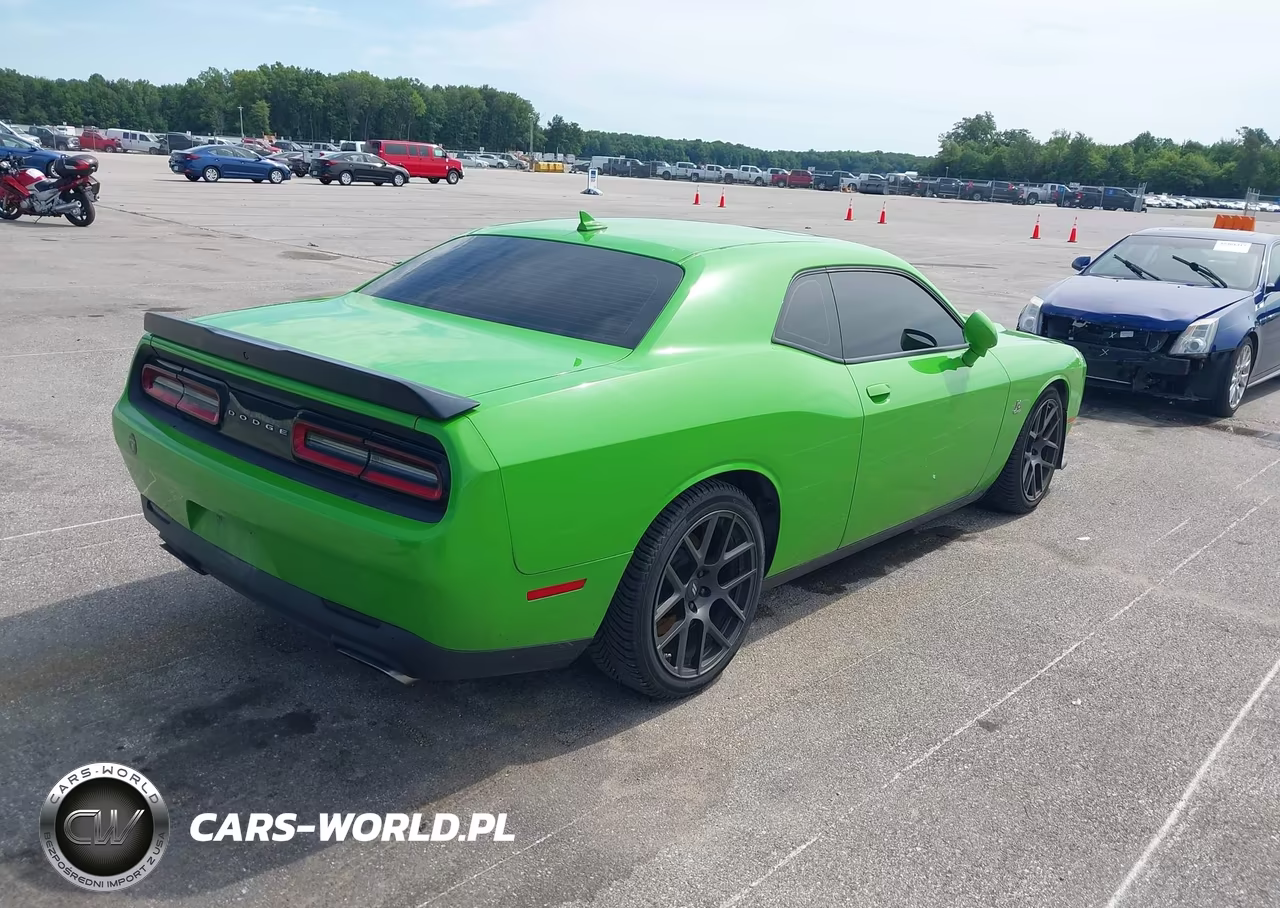 2017 Dodge Challenger R-T Scat Pack VIN:2C3CDZFJ3HH545532 - 4
