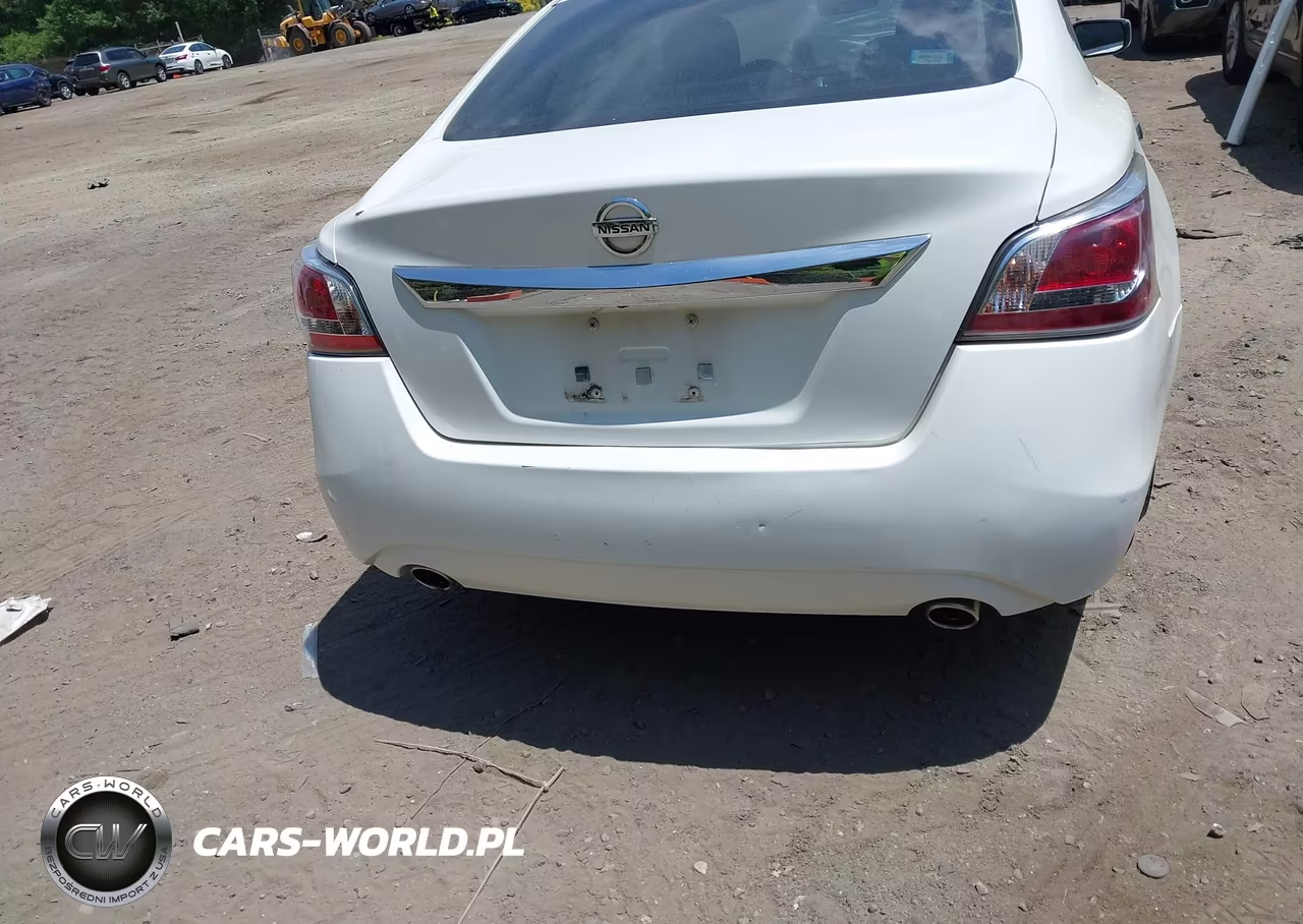 2015 Nissan Altima 2.5 S VIN:1N4AL3AP2FN400801 - 14