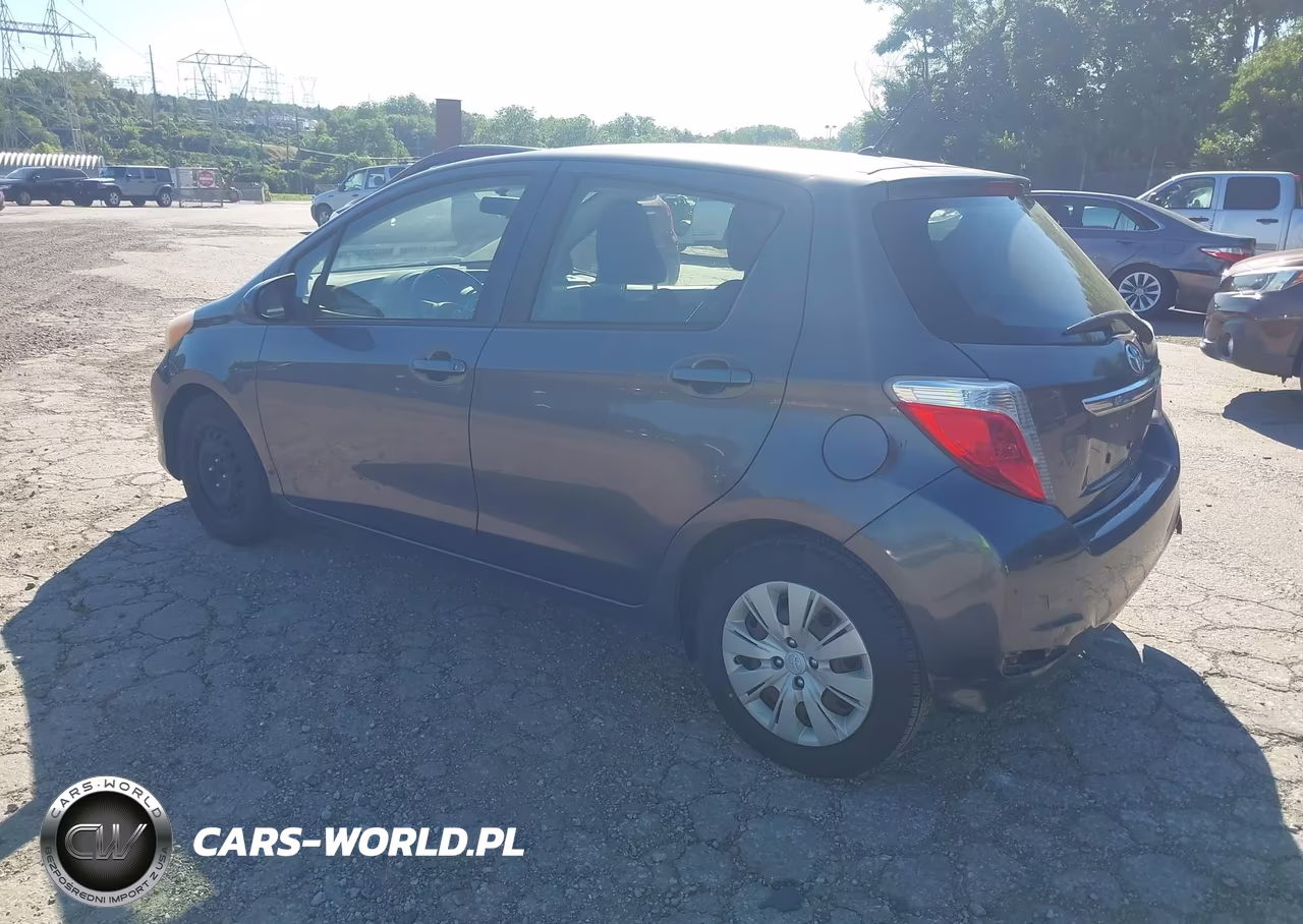 2013 Toyota Yaris Le VIN:JTDKTUD32DD553873 - 3