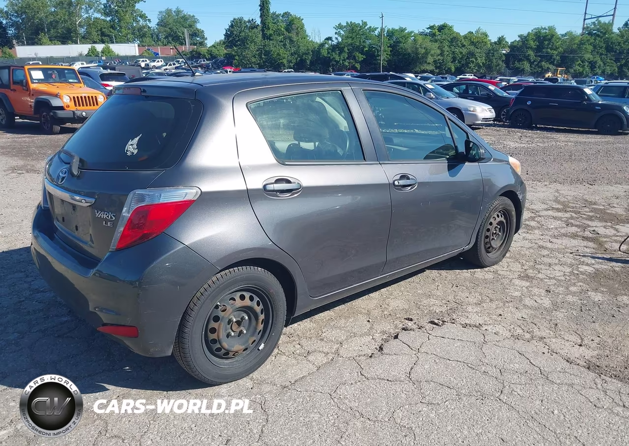 2013 Toyota Yaris Le VIN:JTDKTUD32DD553873 - 4
