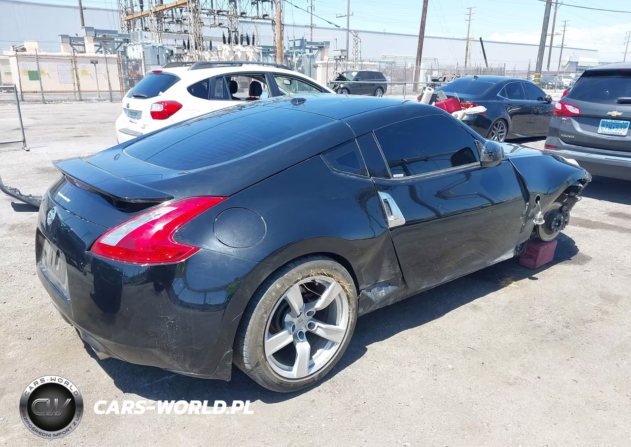 2010 Nissan 370Z Touring VIN:JN1AZ4EH4AM504502 - 4