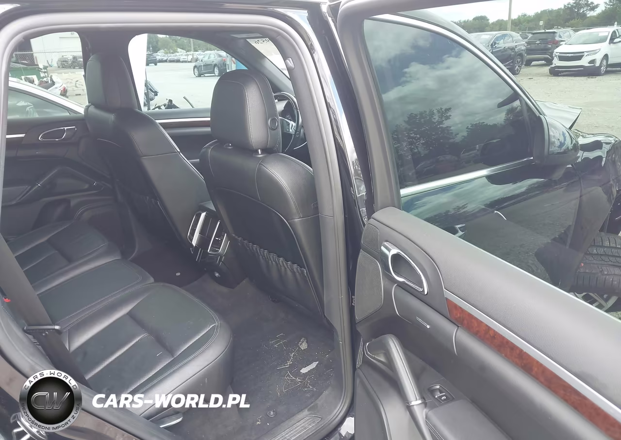 2011 Porsche Cayenne S VIN:WP1AB2A24BLA46392 - 8