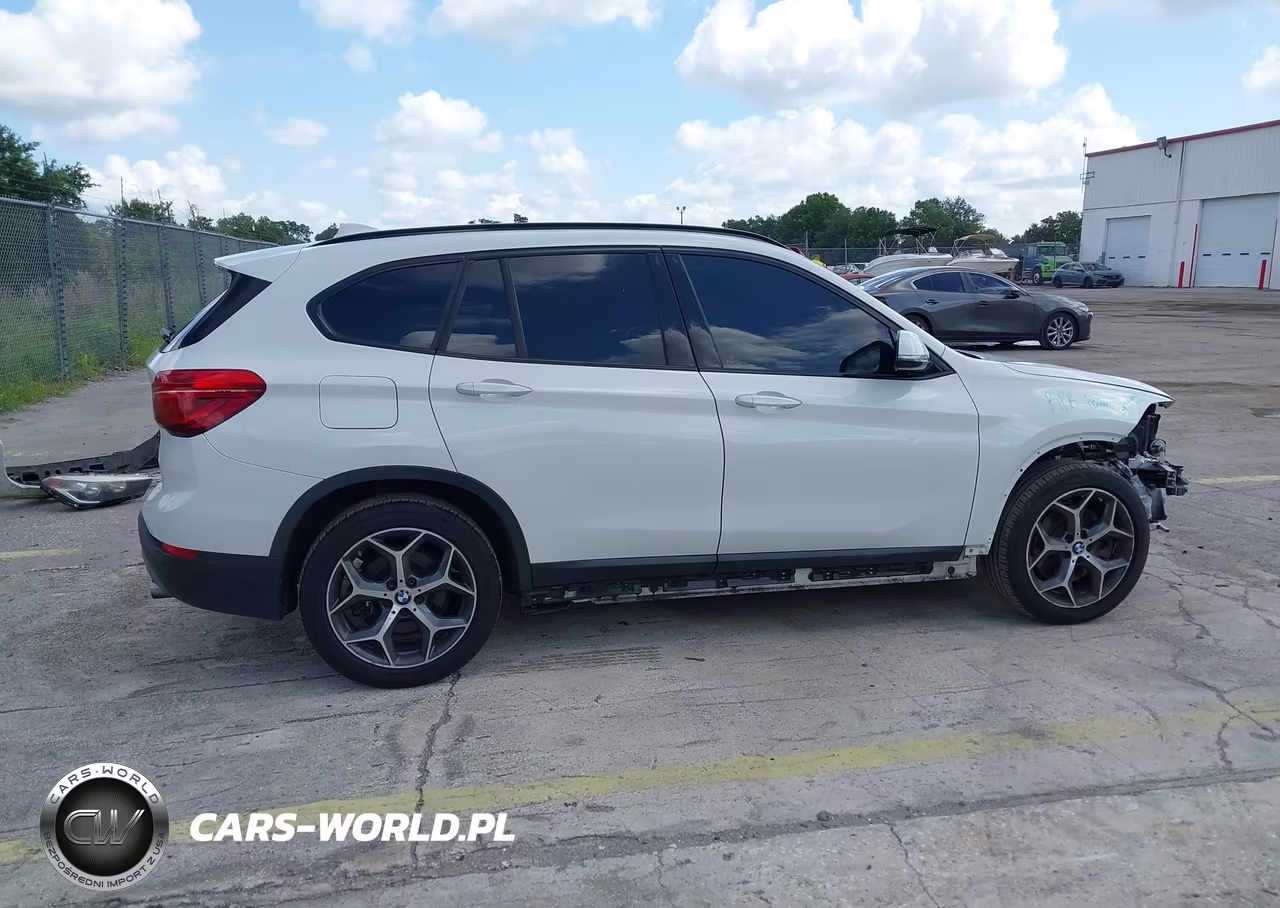 2017 BMW X1 Sdrive28I VIN:WBXHU7C30H5H37709 - 14