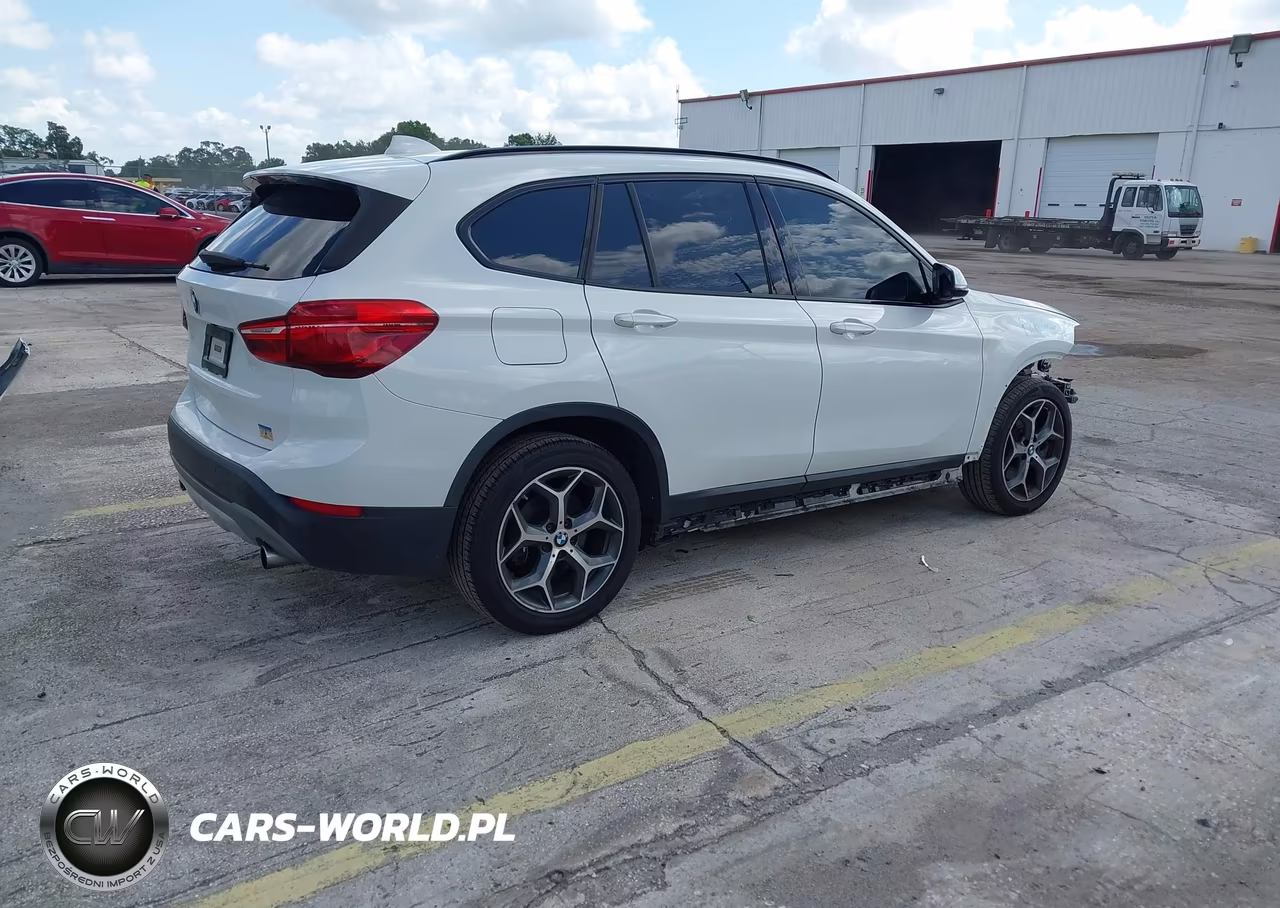 2017 BMW X1 Sdrive28I VIN:WBXHU7C30H5H37709 - 4