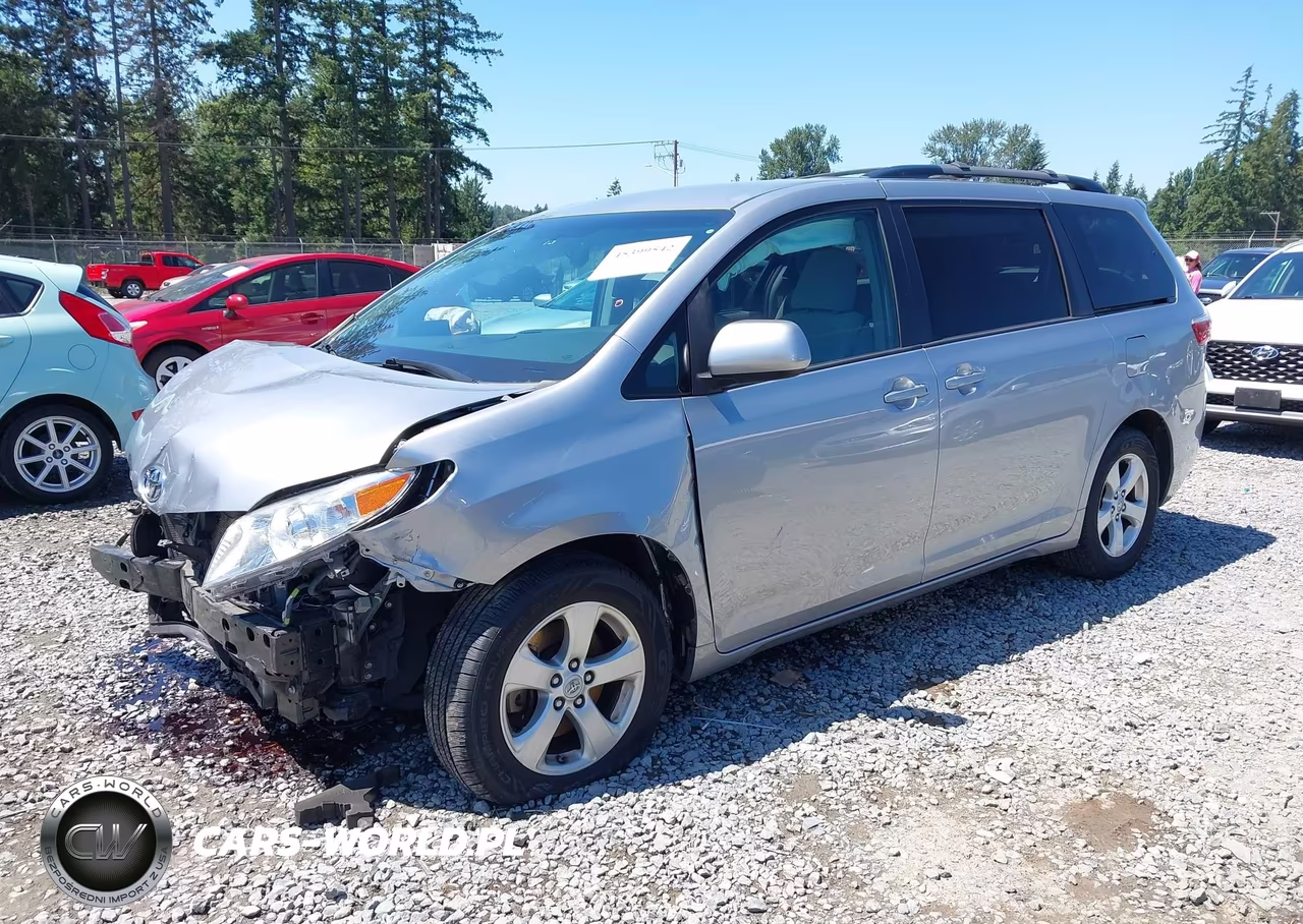 2017 Toyota Sienna Le 8 Passenger VIN:5TDKZ3DC3HS840514 - 2