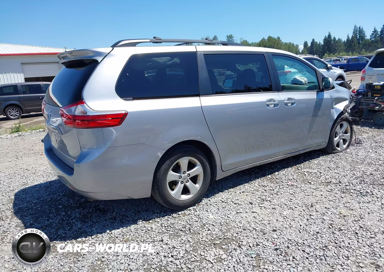 2017 Toyota Sienna Le 8 Passenger VIN:5TDKZ3DC3HS840514 - 4