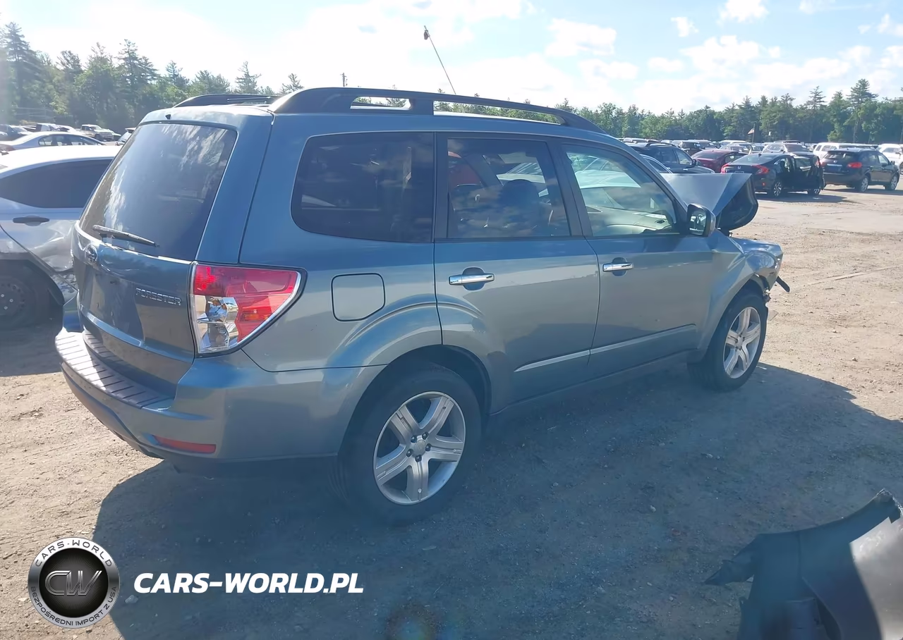 2010 Subaru Forester 2.5X Premium VIN:JF2SH6CC7AH730860 - 4