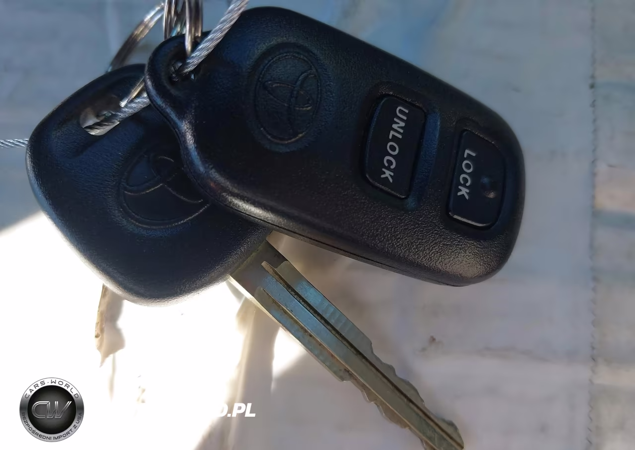 2008 Toyota Corolla Le VIN:1NXBR30E08Z993284 - 11