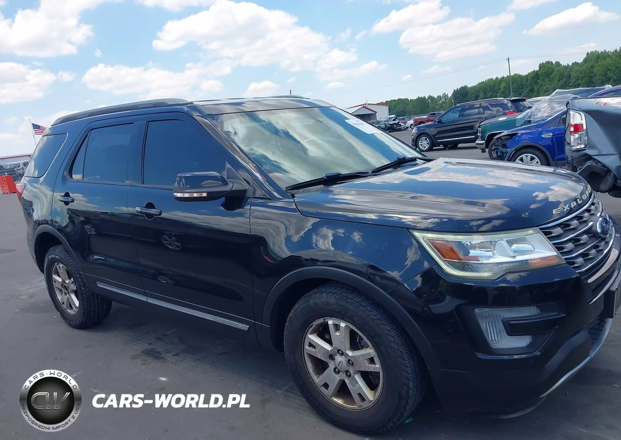 2017 Ford Explorer Xlt VIN:1FM5K7D89HGE18872 - 13