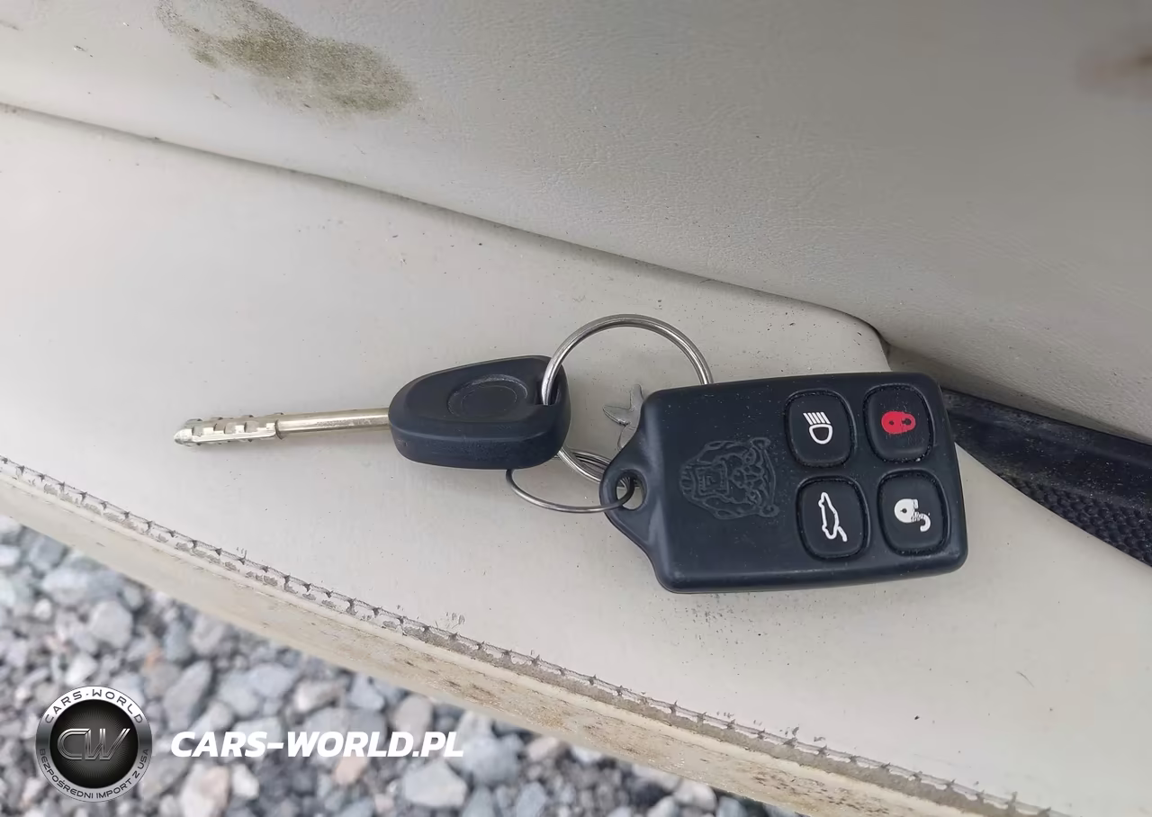 2000 Jaguar Xk8 VIN:SAJJA42C0YNA06030 - 11