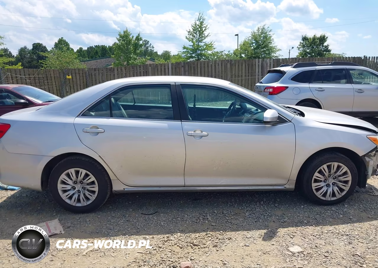 2013 Toyota Camry Le VIN:4T1BF1FK9DU205378 - 14