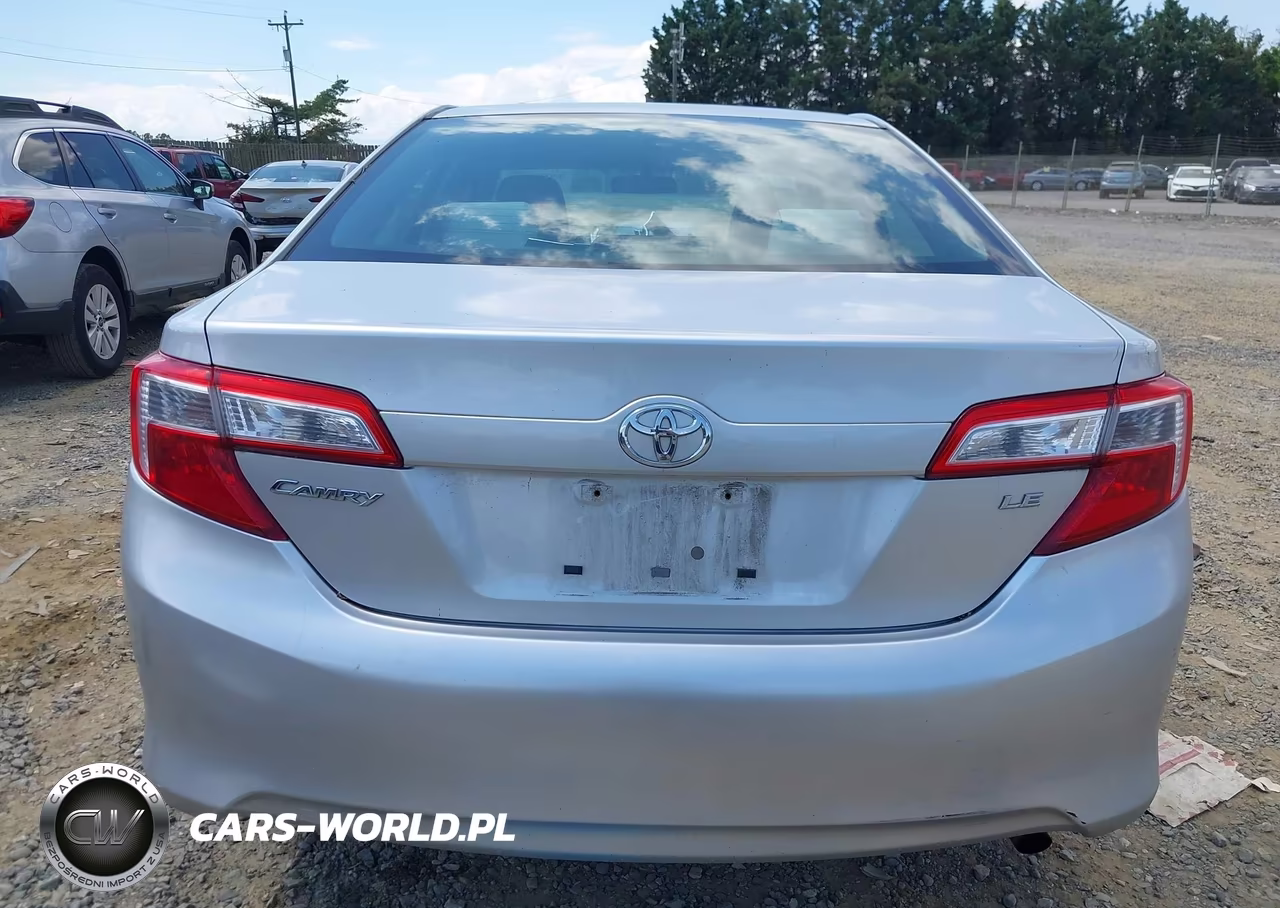 2013 Toyota Camry Le VIN:4T1BF1FK9DU205378 - 17