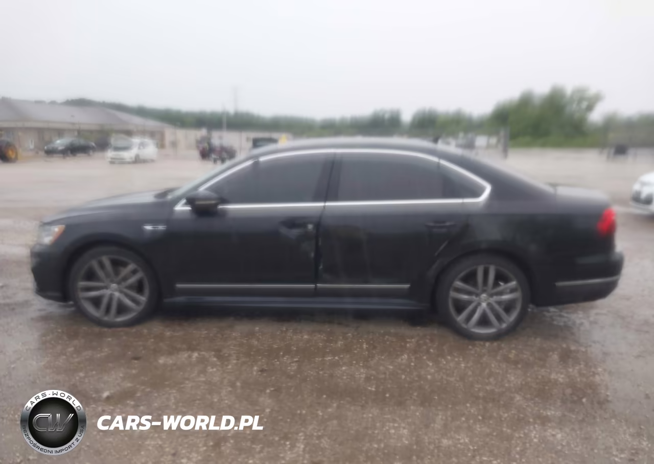 2017 Volkswagen Passat 1.8T R-Line VIN:1VWDT7A3XHC039731 - 14