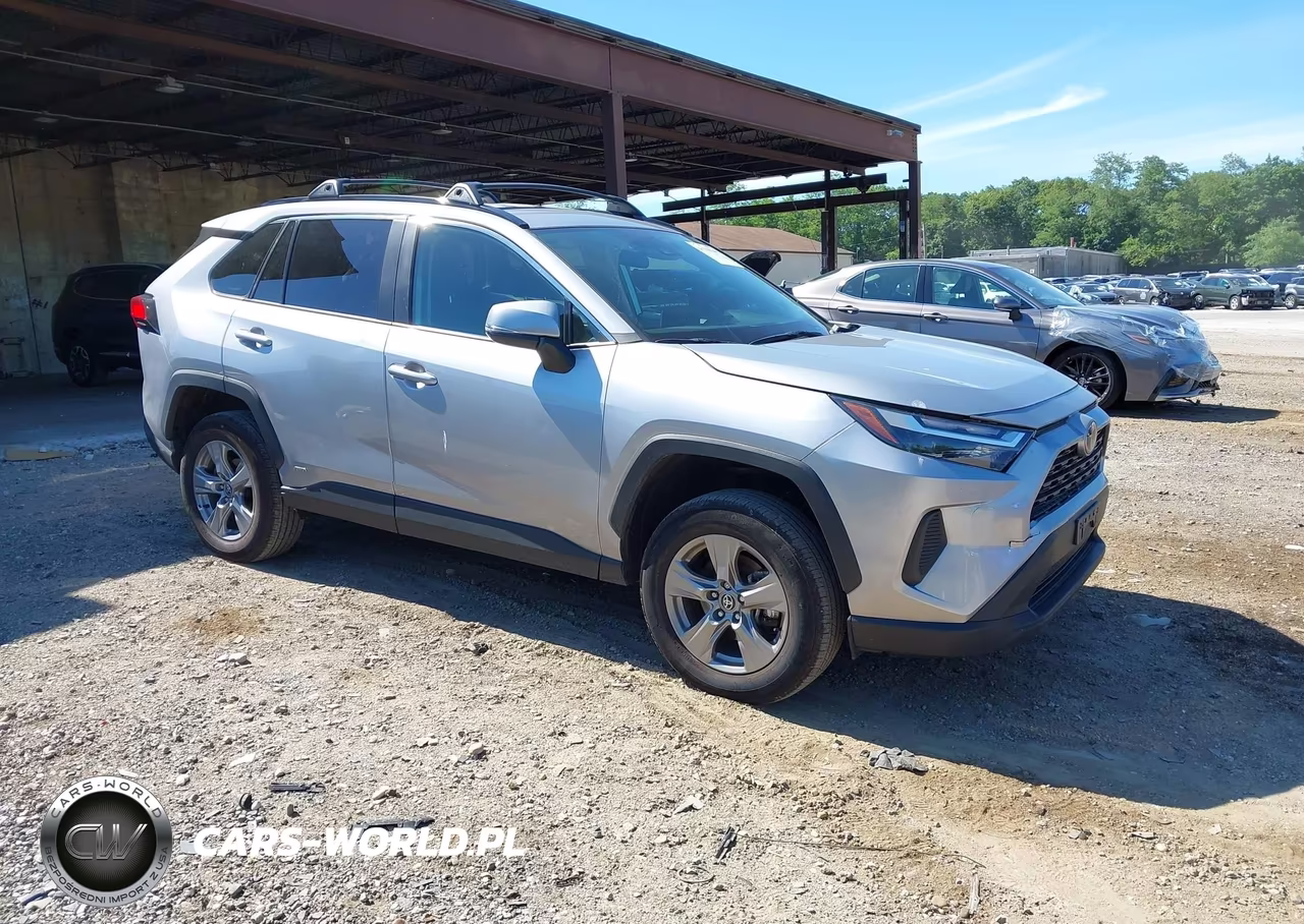 2025 Toyota Rav4 Hybrid Xle – zdjęcie 1 z 16
