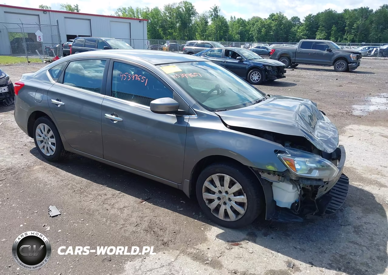 2017 Nissan Sentra S – zdjęcie 1 z 11
