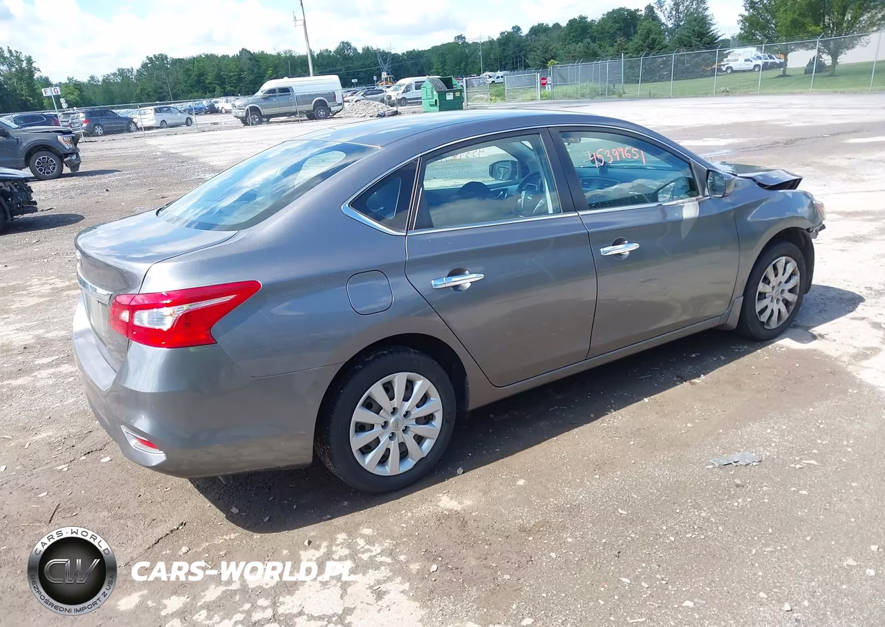 2017 Nissan Sentra S VIN:3N1AB7AP4HY235735 - 4