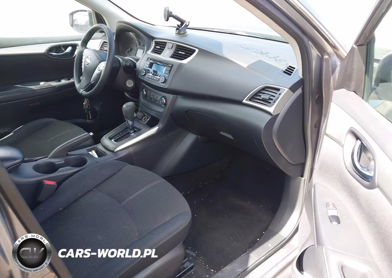 2017 Nissan Sentra S VIN:3N1AB7AP4HY235735 - 5