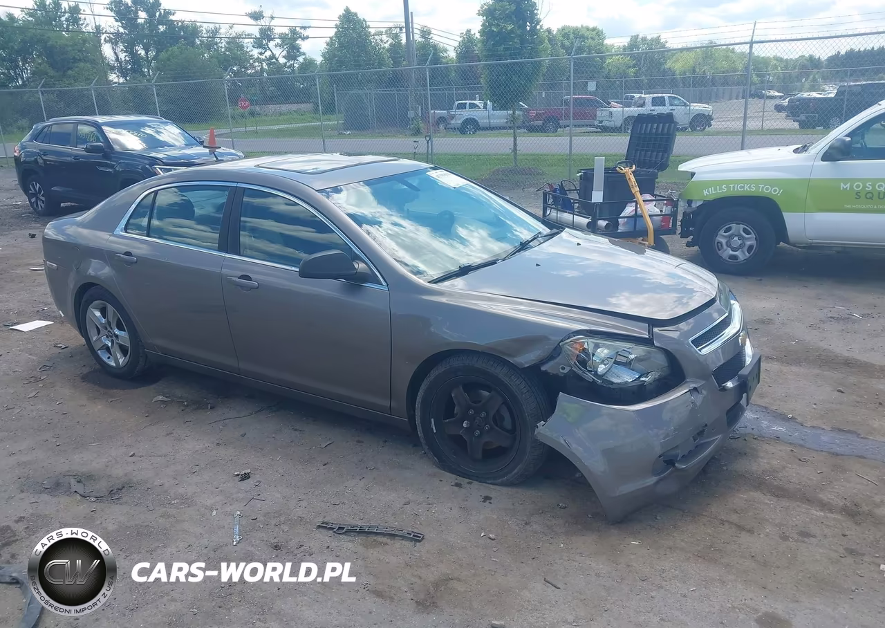 2011 Chevrolet Malibu Ls – zdjęcie 1 z 17