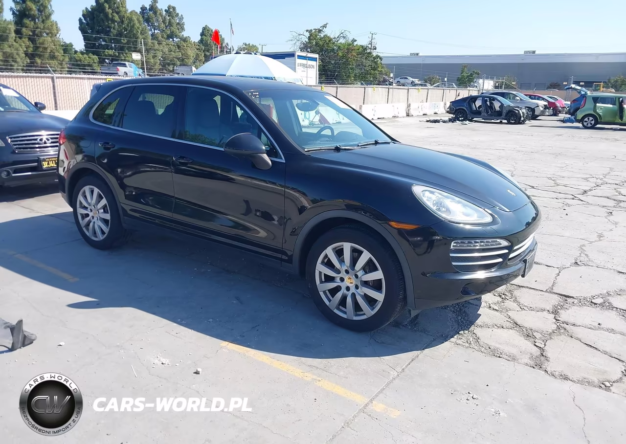 2014 Porsche Cayenne Platinum Edition