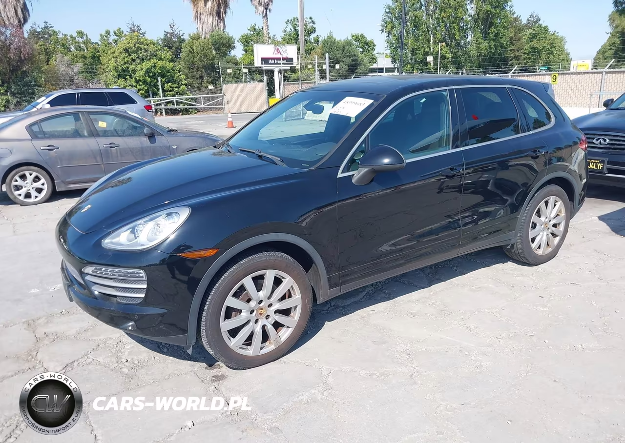 2014 Porsche Cayenne Platinum Edition VIN:WP1AA2A2XELA09726 - 2