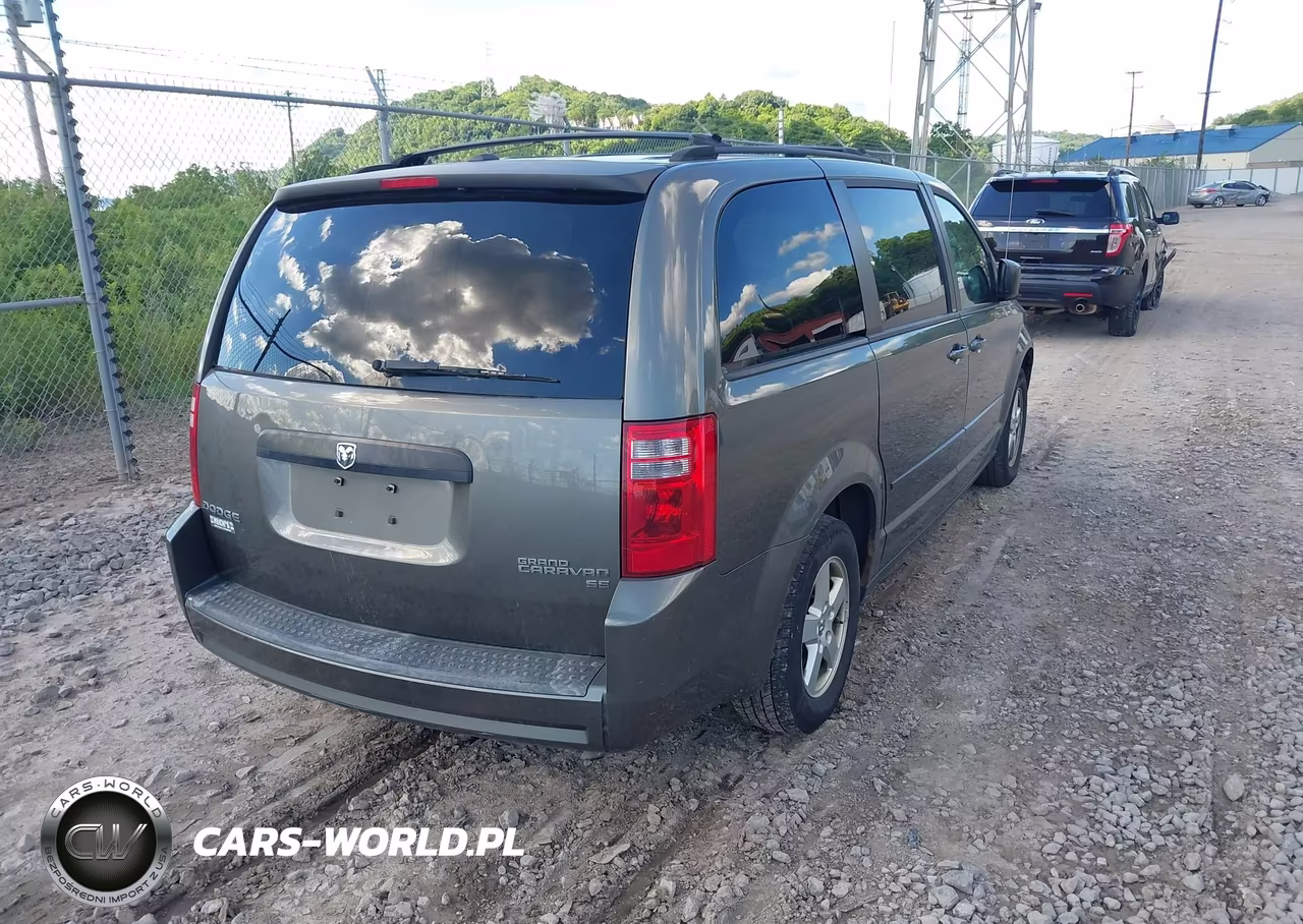 2010 Dodge Grand Caravan Hero VIN:2D4RN3D18AR371785 - 4