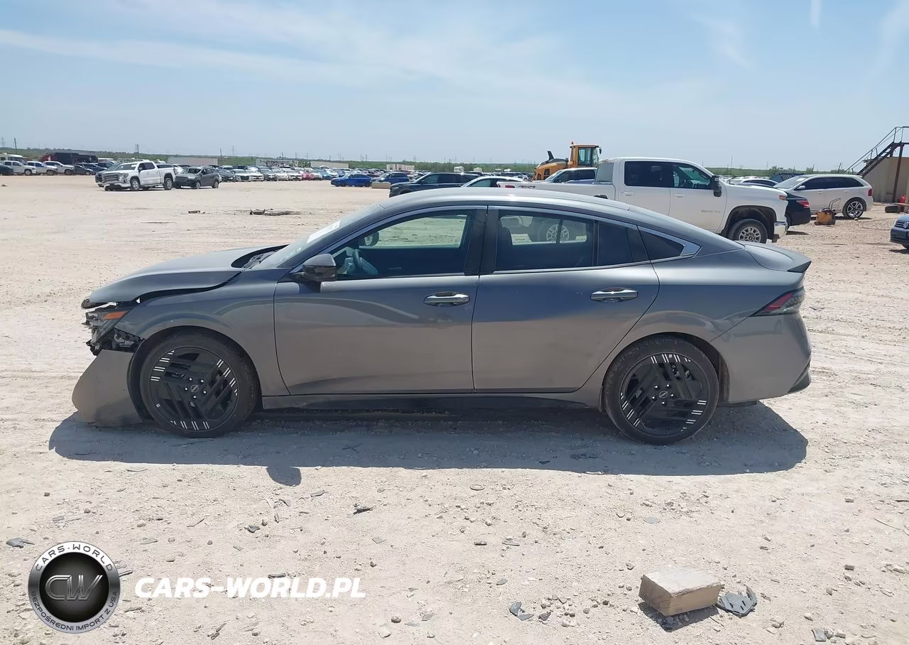 2026 Nissan Sentra Sr VIN:3N1AB9DV6TY247500 - 14