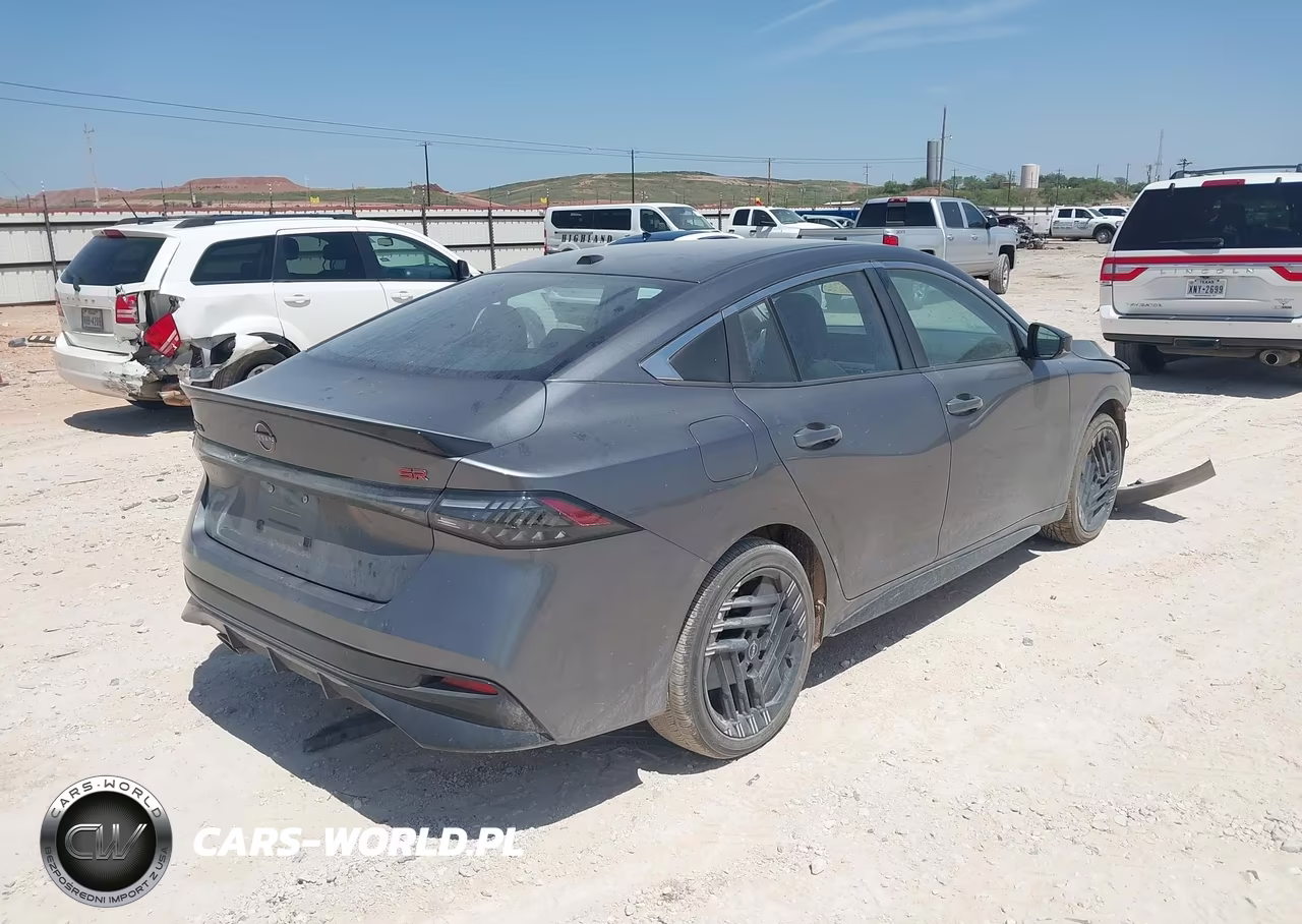 2026 Nissan Sentra Sr VIN:3N1AB9DV6TY247500 - 4