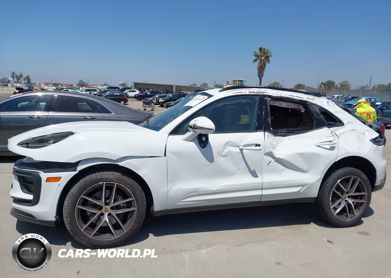 2026 Porsche Macan T VIN:WP1AA2A51TLB06482 - 15