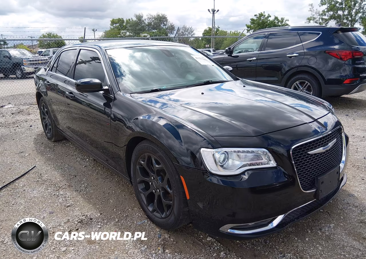 2018 Chrysler 300 Touring – zdjęcie 1 z 16