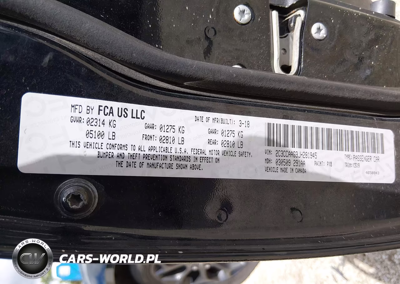 2018 Chrysler 300 Touring VIN:2C3CCAAG3JH281945 - 9