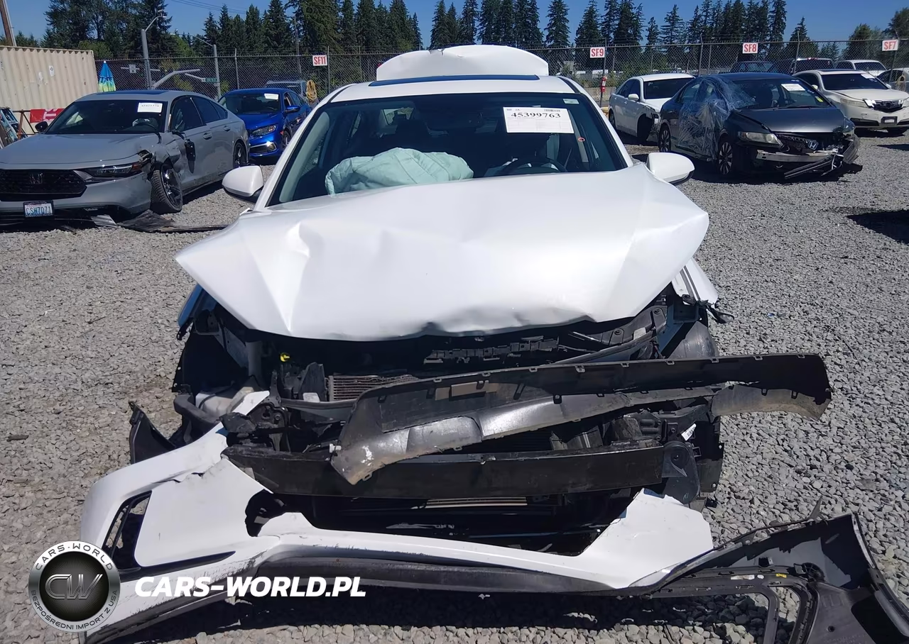 2018 Hyundai Elantra Value Edition VIN:5NPD84LF4JH242358 - 13