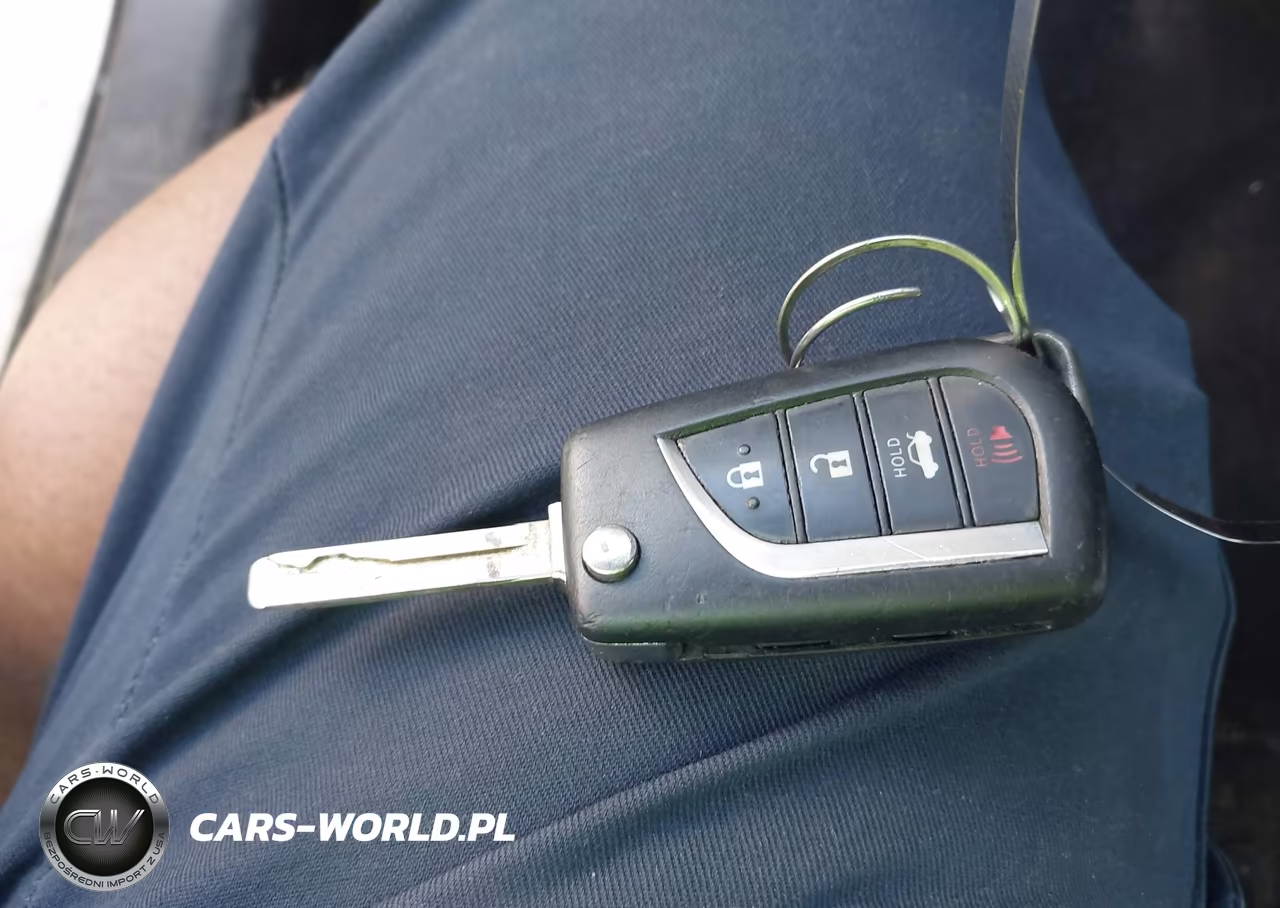 2020 Toyota Corolla Le VIN:5YFEPRAE6LP005794 - 11