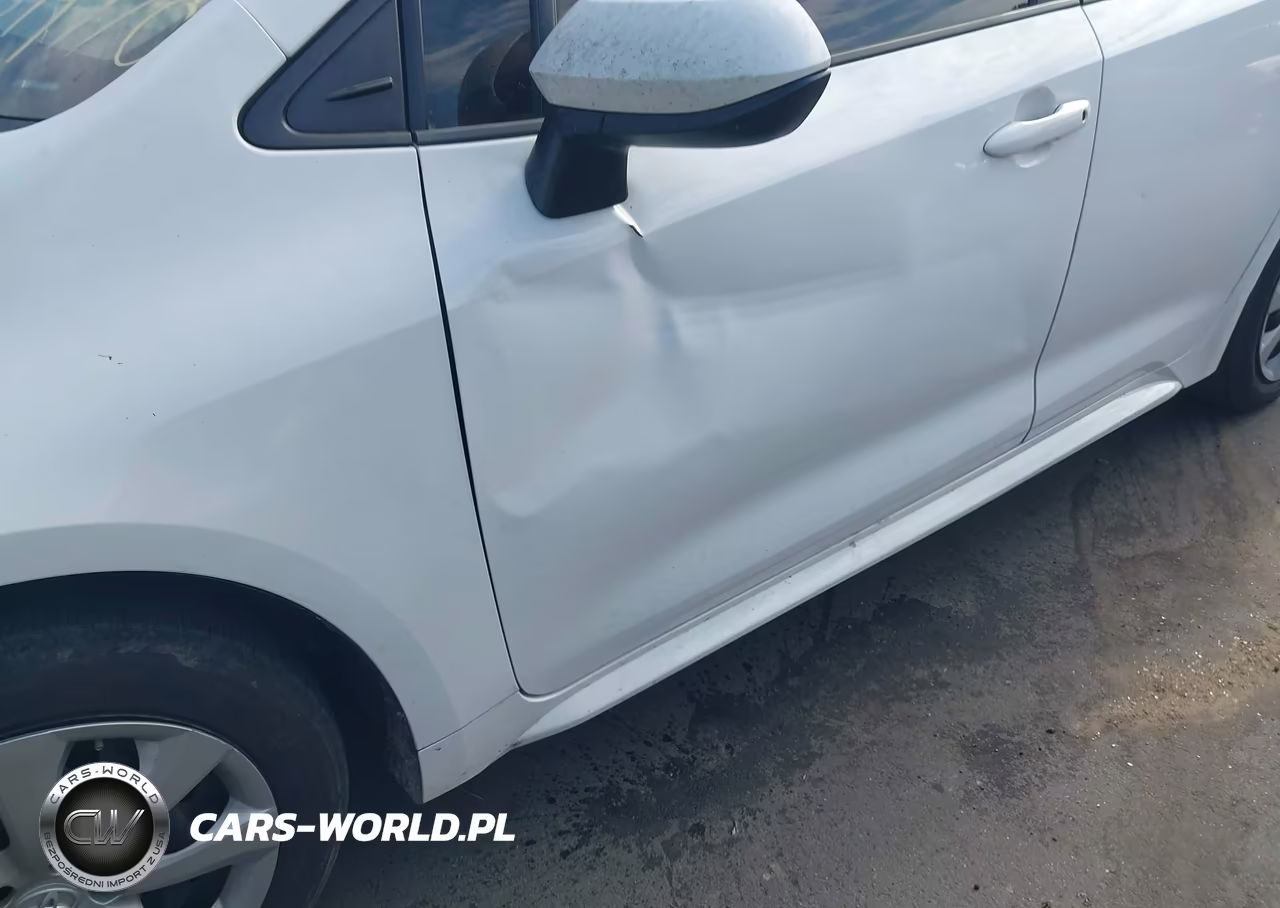 2020 Toyota Corolla Le VIN:5YFEPRAE6LP005794 - 17