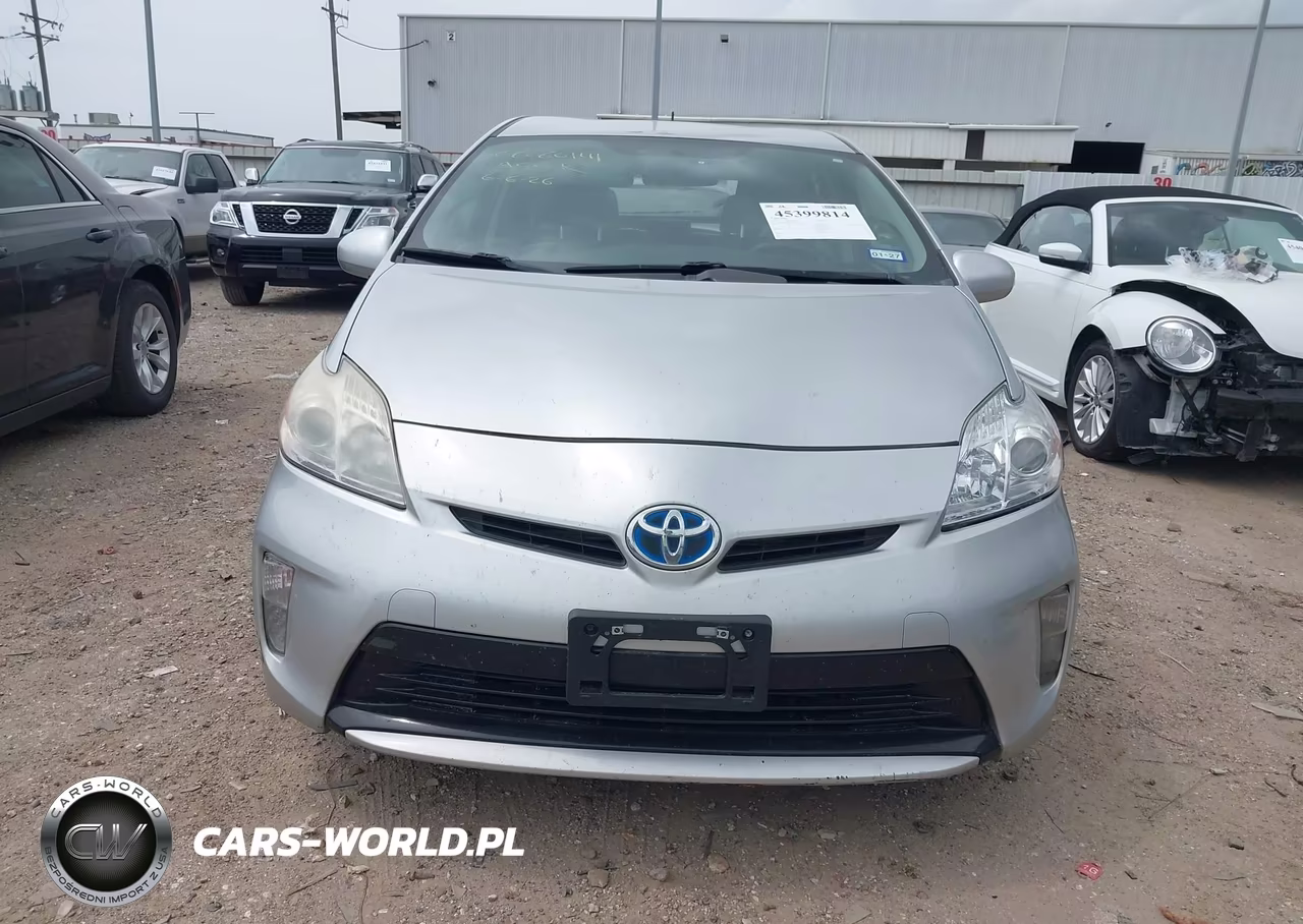 2013 Toyota Prius Two VIN:JTDKN3DU0D5555449 - 11