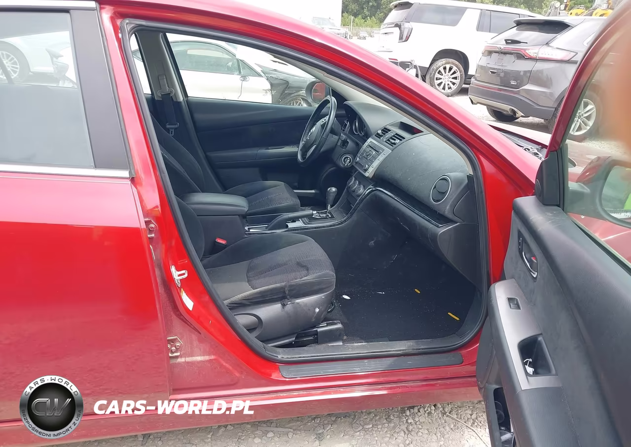 2010 Mazda Mazda6 I Touring VIN:1YVHZ8CH2A5M10774 - 5