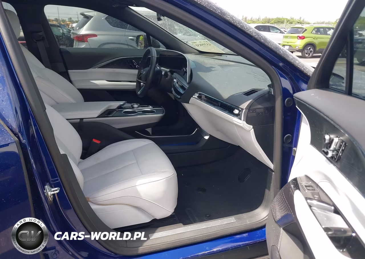 2025 Cadillac Lyriq Sport 1 Rwd VIN:1GYKPURK9SZ319373 - 5