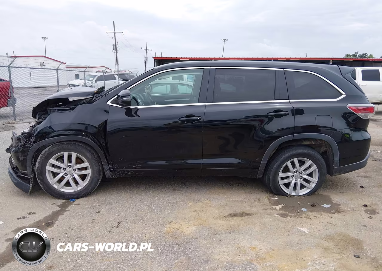 2015 Toyota Highlander Le V6 VIN:5TDZKRFH3FS064008 - 14