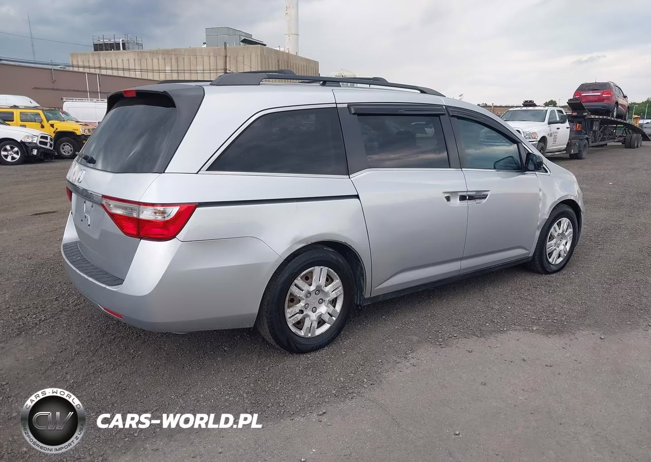 2011 Honda Odyssey Lx VIN:5FNRL5H28BB007090 - 4