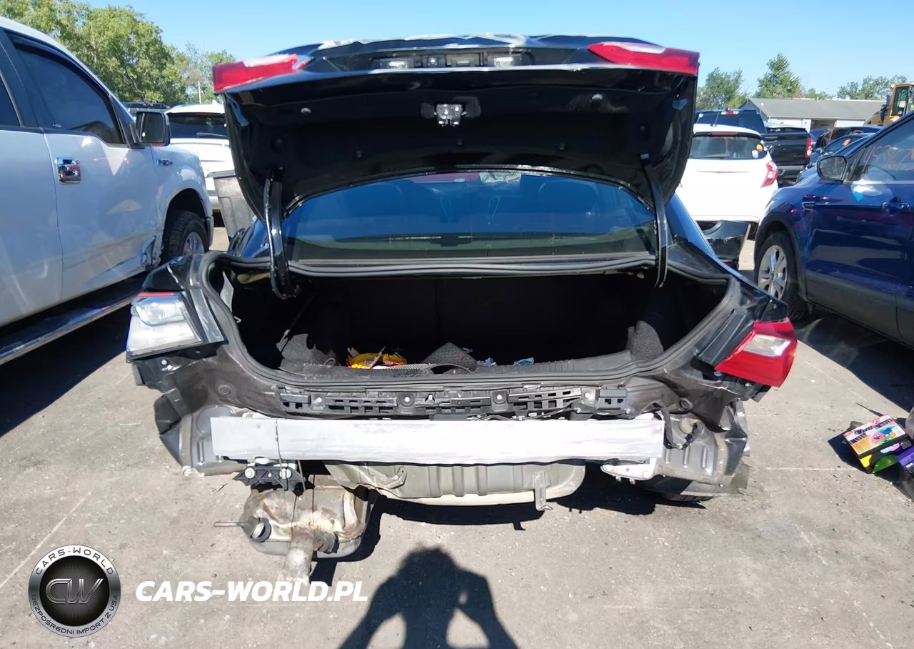 2018 Chevrolet Malibu Lt VIN:1G1ZD5ST8JF130812 - 17