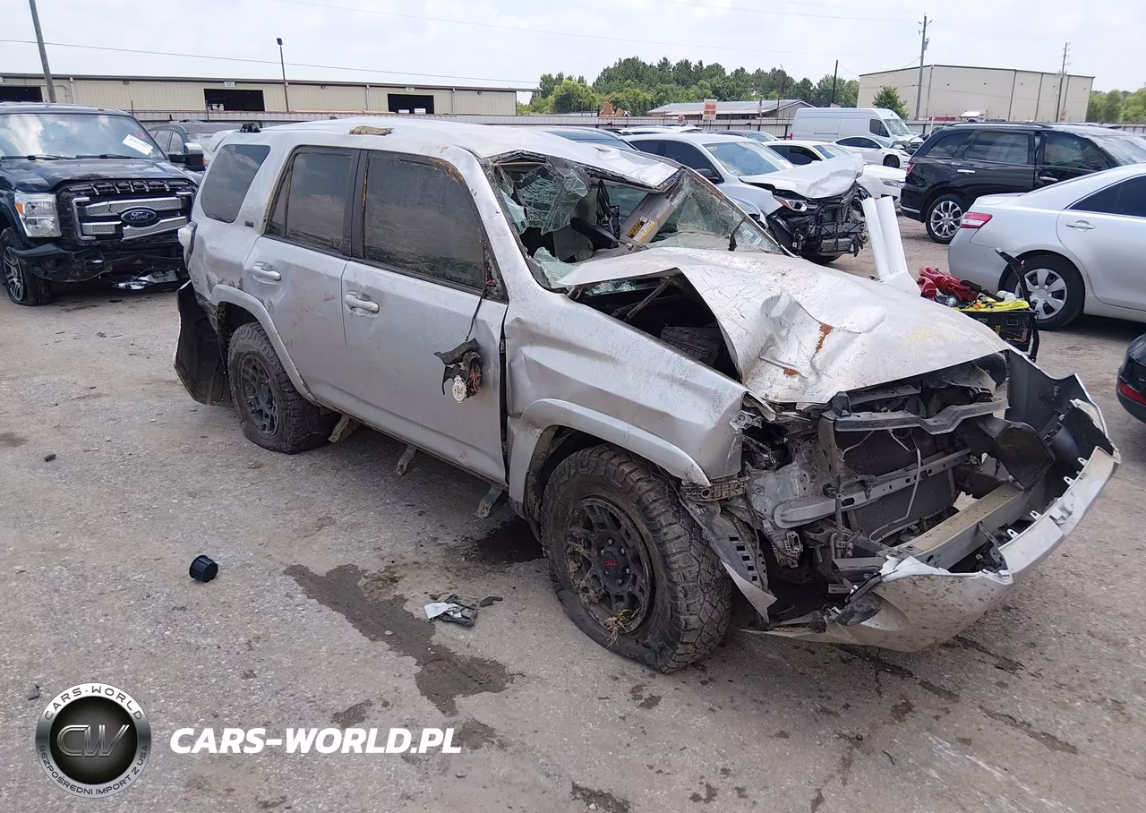 2020 Toyota 4Runner Sr5 Premium – zdjęcie 1 z 15