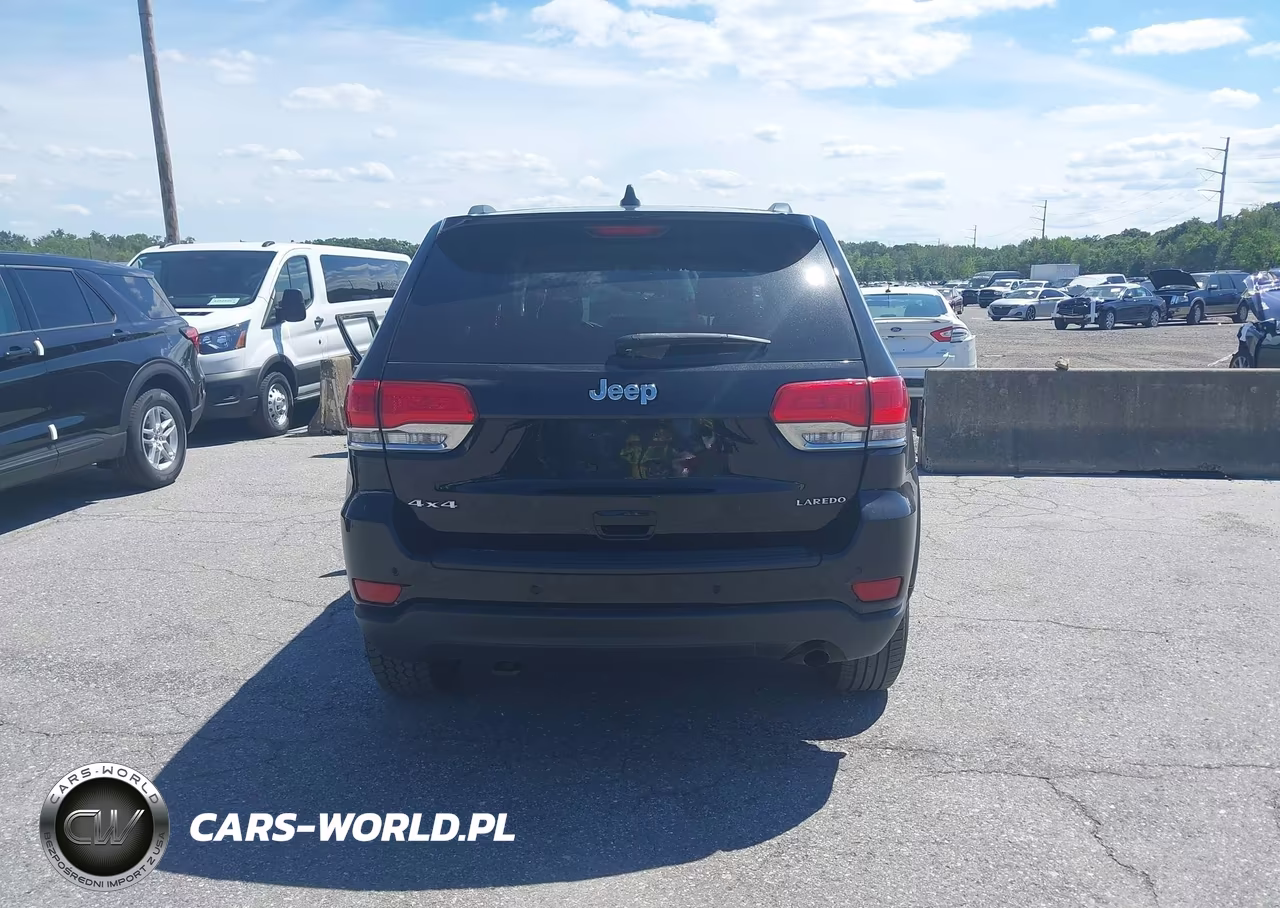 2019 Jeep Grand Cherokee Laredo E 4X4 VIN:1C4RJFAG8KC754249 - 17