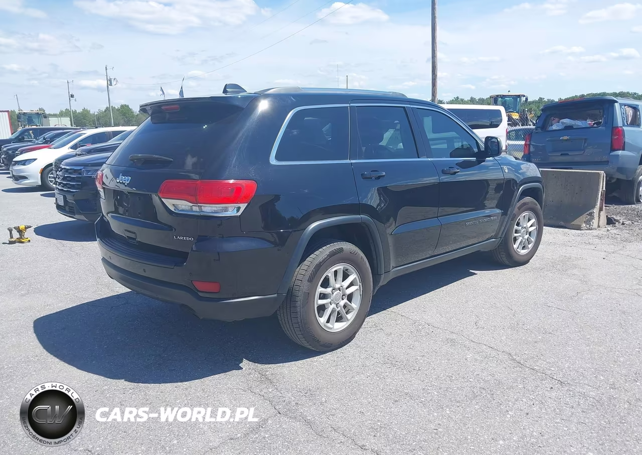 2019 Jeep Grand Cherokee Laredo E 4X4 VIN:1C4RJFAG8KC754249 - 4